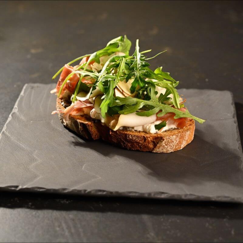 bruschetta-tartufata-jambon-de-parme-et-champignons-maison-borde.jpg