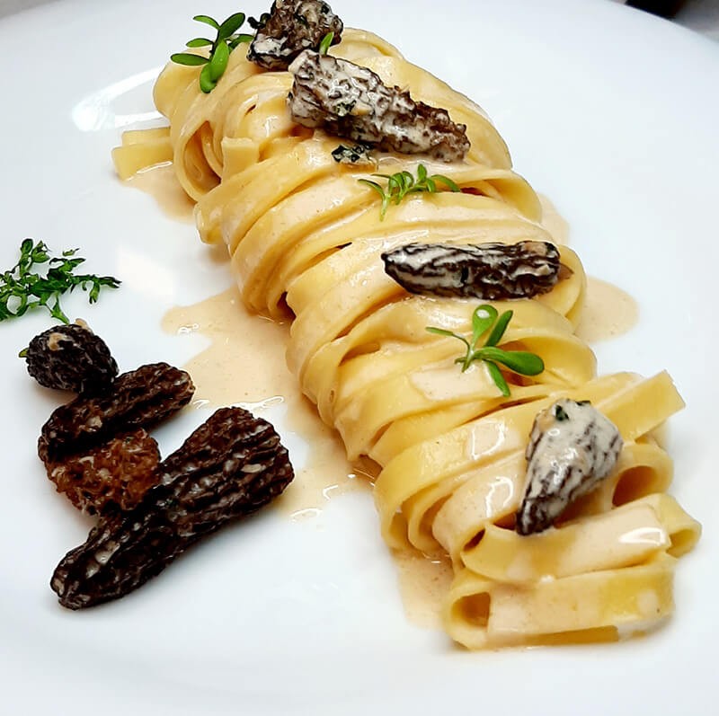 tagliatelles-aux-morilles-sechees-maison-borde.jpg